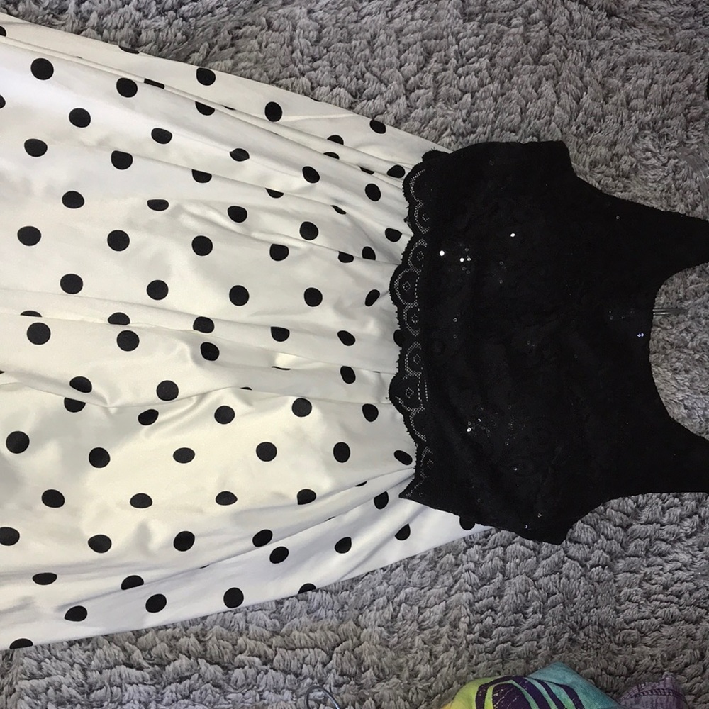 Prom Dress! - Picture 4 of 6